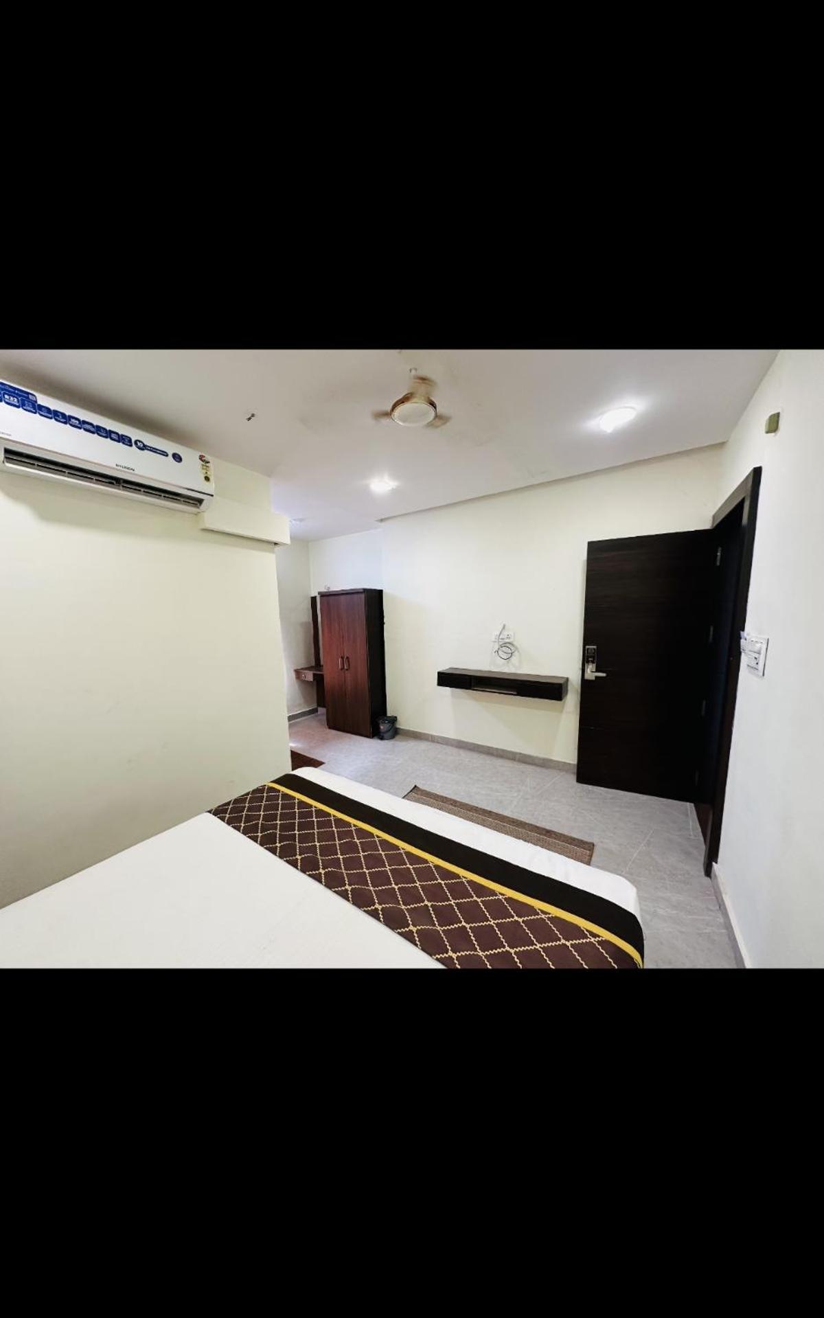 Hotel Dc Signature Jabalpur Bagian luar foto